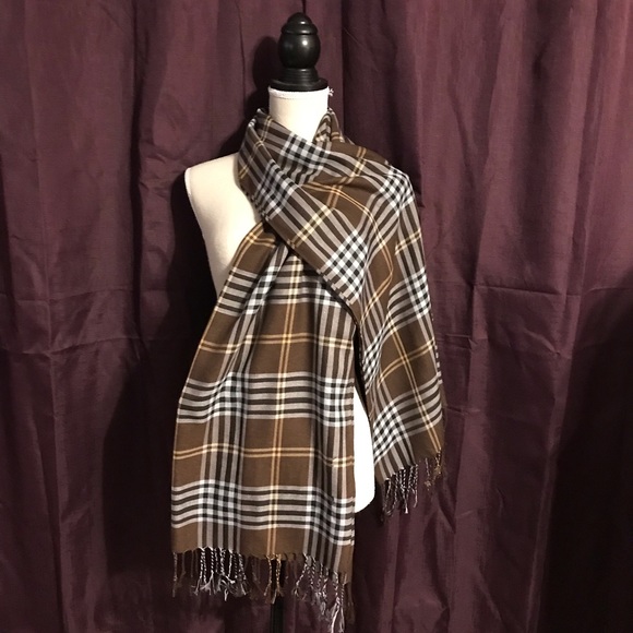 Bundle of 3 Scarves plus 1 Free Bonus Scarf! - Picture 2 of 5